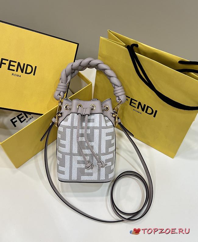 fendi mon tresor mini bag  12X18X10CM - 1