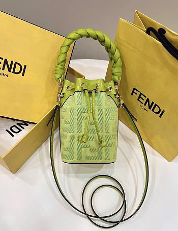  fendi mon tresor mini bag02 12X18X10CM