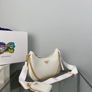 Burberry Small Logo Graphic Cotton Canvas Peggy Bucket Bag 22x18x6cm