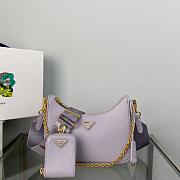prada re-edition 2005 shoulder bag 01 22x18x6cm - 1