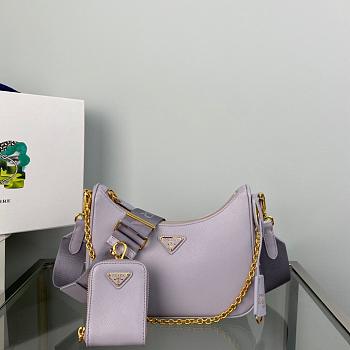 prada re-edition 2005 shoulder bag 01 22x18x6cm