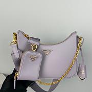 prada re-edition 2005 shoulder bag 01 22x18x6cm - 4