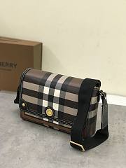 Burberry crossbody bag 25*8.5*18cm - 2