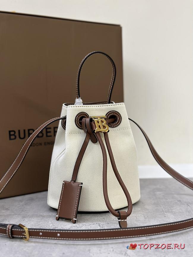 Burberry Bucket Bag 16.5*11*18.5CM - 1