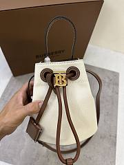 Burberry Bucket Bag 16.5*11*18.5CM - 3