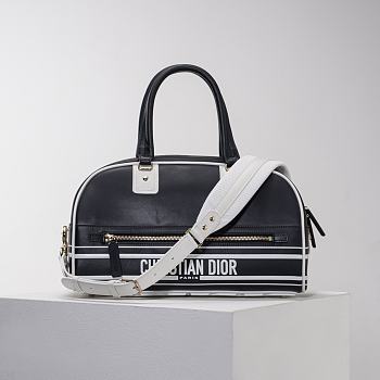 Dior Vibe Zip Bowling Bag04 34 x 18 x 15cm
