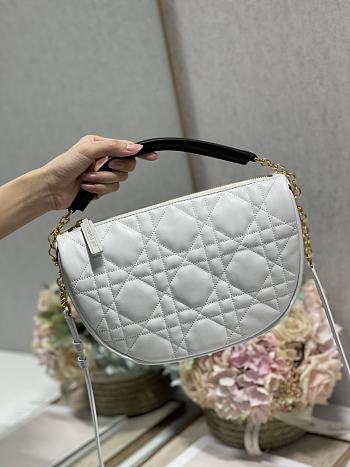 Vibe Hobo Cannage Quilt Lambskin Medium02 29×20×9cm