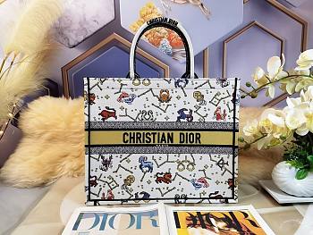 Dior Pixel Zodiac Canvas Tote White, Cotton 41.5X35X18CM