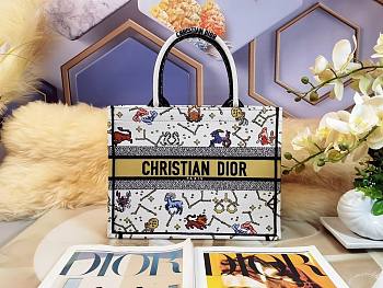 Dior Pixel Zodiac Canvas Tote White, Cotton01 36.5X28X16CM