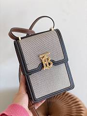 Burberry GREY 'Robin' shoulder bag 13.5 x 4.5 x 19cm strap length40-56cm - 3