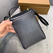 Burberry  'Robin' shoulder bag03 gold buckle  13.5 x 4.5 x 19cm - 3