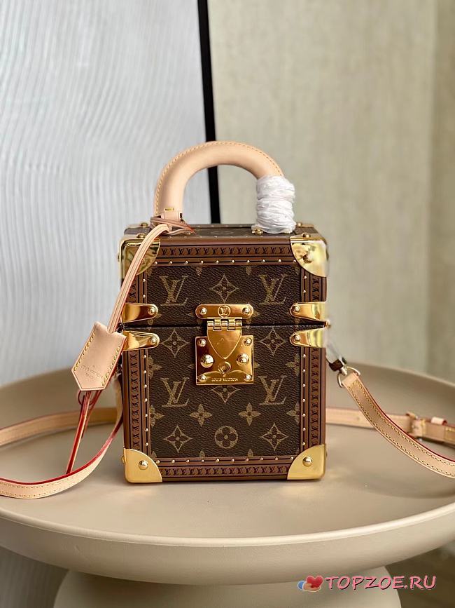 lv Camera Box 16 x 13 x 7.5cm - 1