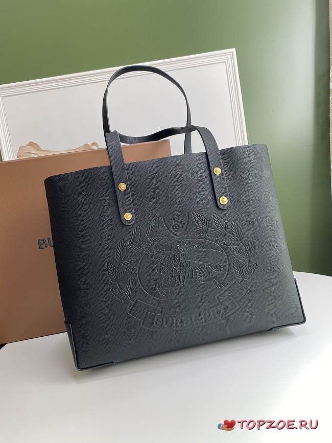 Embossed Letter Badge Handbags01 35*29*12cm - 1