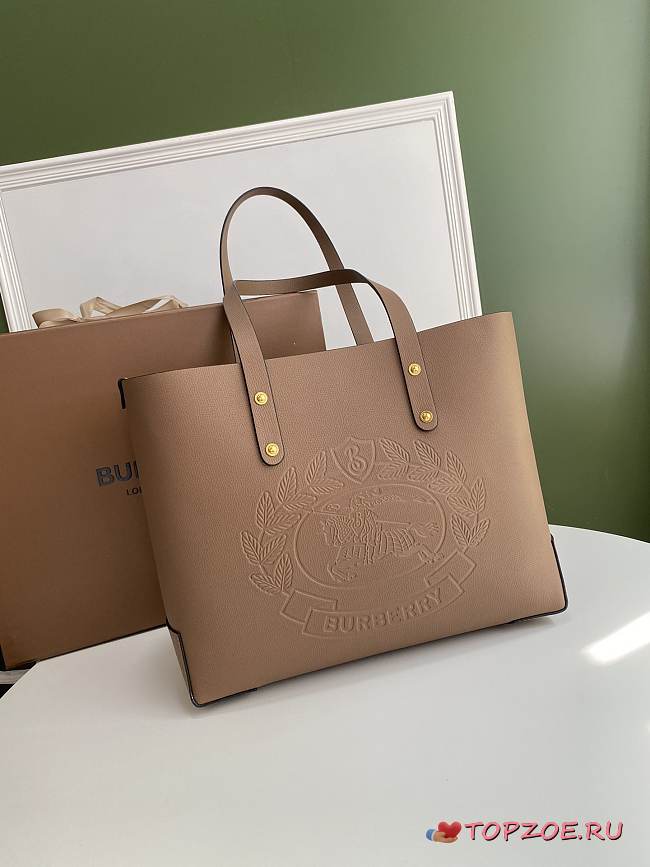 Embossed Letter Badge Handbags02 35*29*12cm - 1