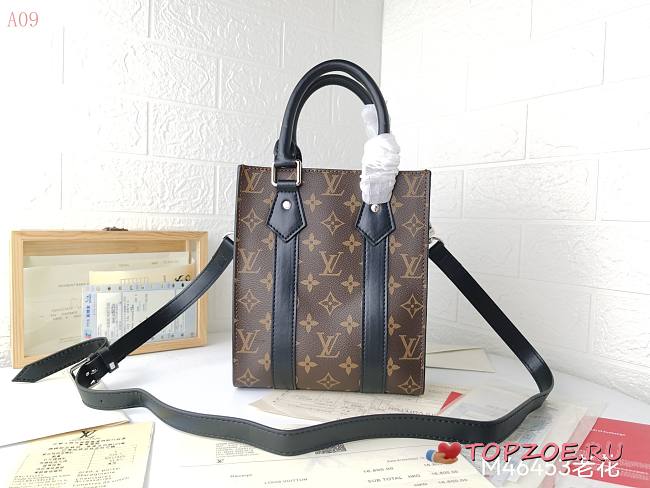 LV Sac Plat Monogram Eclipse  02  M46453 19 x 22 x 7CM - 1