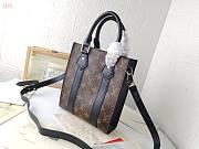LV Sac Plat Monogram Eclipse  02  M46453 19 x 22 x 7CM - 4
