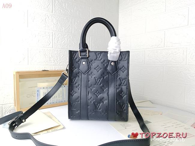 LV Sac Plat Monogram Eclipse  M46453 19 x 22 x 7CM - 1