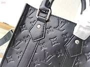 LV Sac Plat Monogram Eclipse  M46453 19 x 22 x 7CM - 2