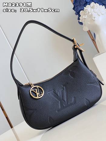 LV M82391 Mini Moon bag 20.5*11*5cm