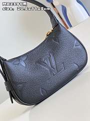 LV M82391 Mini Moon bag 20.5*11*5cm - 6