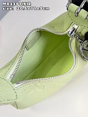 LV M82425 Mini Moon bag 20.5*11*5CM - 2