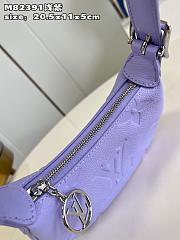 LV M82425 Mini Moon bag01 20.5*11*5CM - 3