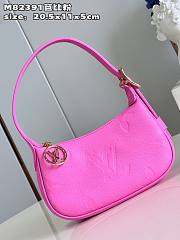 LV M82425 Mini Moon bag02 20.5*11*5CM - 1