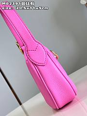 LV M82425 Mini Moon bag02 20.5*11*5CM - 2