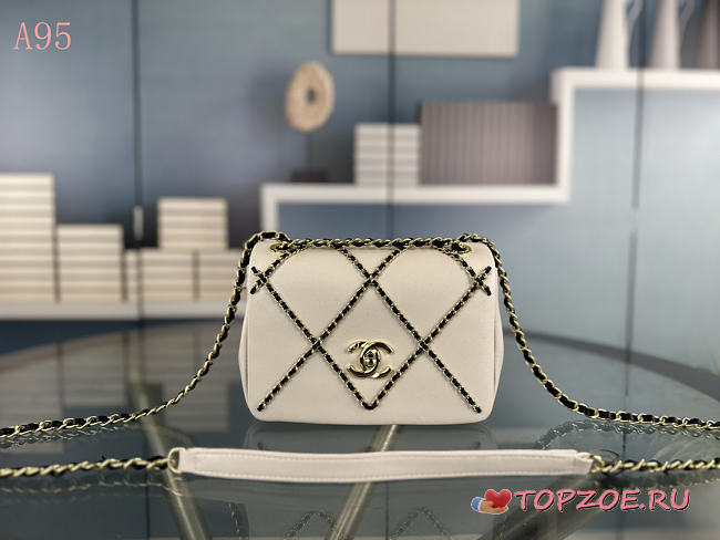 trendycc Lambskin Small Entwined Chain Flap Black01 20*13*7CM - 1