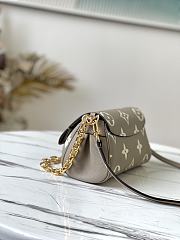 LV Favorite crossbody bag 24*14*9CM - 2