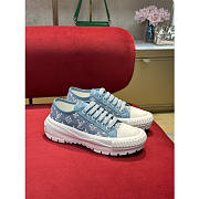 Louis Vuitton Squad Sneaker02 - 1