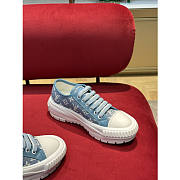 Louis Vuitton Squad Sneaker02 - 5