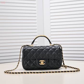 Chanel 22B  Mini CF handle 20x12x6cm