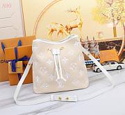 LV neonoe 26 x 26 x 17.5 cm - 1
