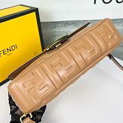 Fendi Baguette 26 x 4 x 14 CM - 6