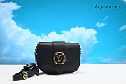 lv   Women's Leather Cross Body Bag M58727 21 x 15 x 6.5 cm - 1