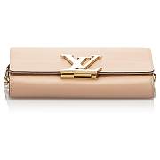 Louis Vuitton Chain Bag Beige Aesthetic 12.5H x 18W x 4D cm - 4
