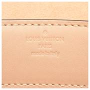 Louis Vuitton Chain Bag Beige Aesthetic 12.5H x 18W x 4D cm - 2
