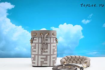 fendi mon tresor mini bag04 12X18X10CM