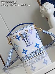 LV By The Pool Nano Noé bucket bag02 M82386 13x16x10cm - 4