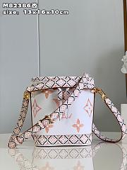 LV By The Pool Nano Noé bucket bag01 M82386 13x16x10cm - 3