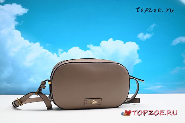 Valentino V Logo Cross Body Camera Bag Rose Cannelle01 Size 25 x 15.5 x 6 cm - 1
