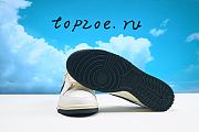 SB Nk SB Dunk Low  FQ8080-133 - 5