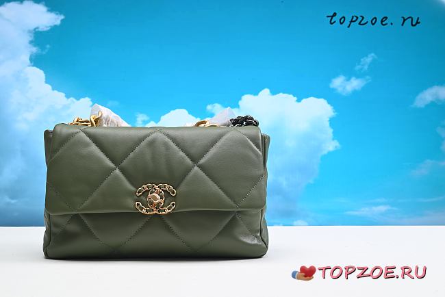 Chanel 19 Flap Bag 26cm - 1