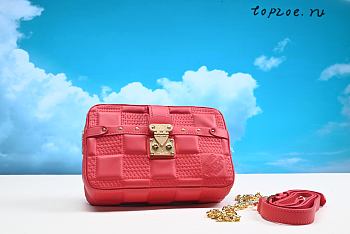 Louis Vuitton  Troca Pm handbag  25.5 x 17 x 7 cm