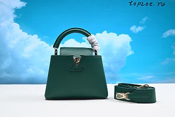 Louis Vuitton Capucines bb 21X14X8CM