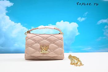 lv Malletage Leather M23568 23x16x10cm