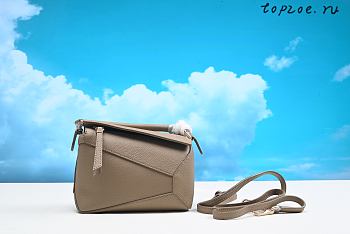 LOEWE Mini Puzzle bag 18*11*7.5cm