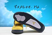 Jordan 4 Retro Lightning  CT8527-700 - 3