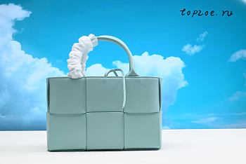 Bottega Veneta Candy Arco 25x16x8cm